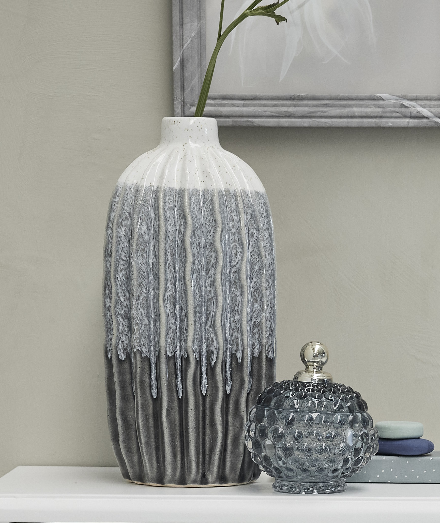 SZKATULKA_POJEMNIK_OZDOBNY_WAZON_NIEBIESKIE_DODATKI_DO_SALONU_FIGURKA_STOLIK_LENE_BJERRE_POLSKA_SKLEP_DESIGNBYWOMEN